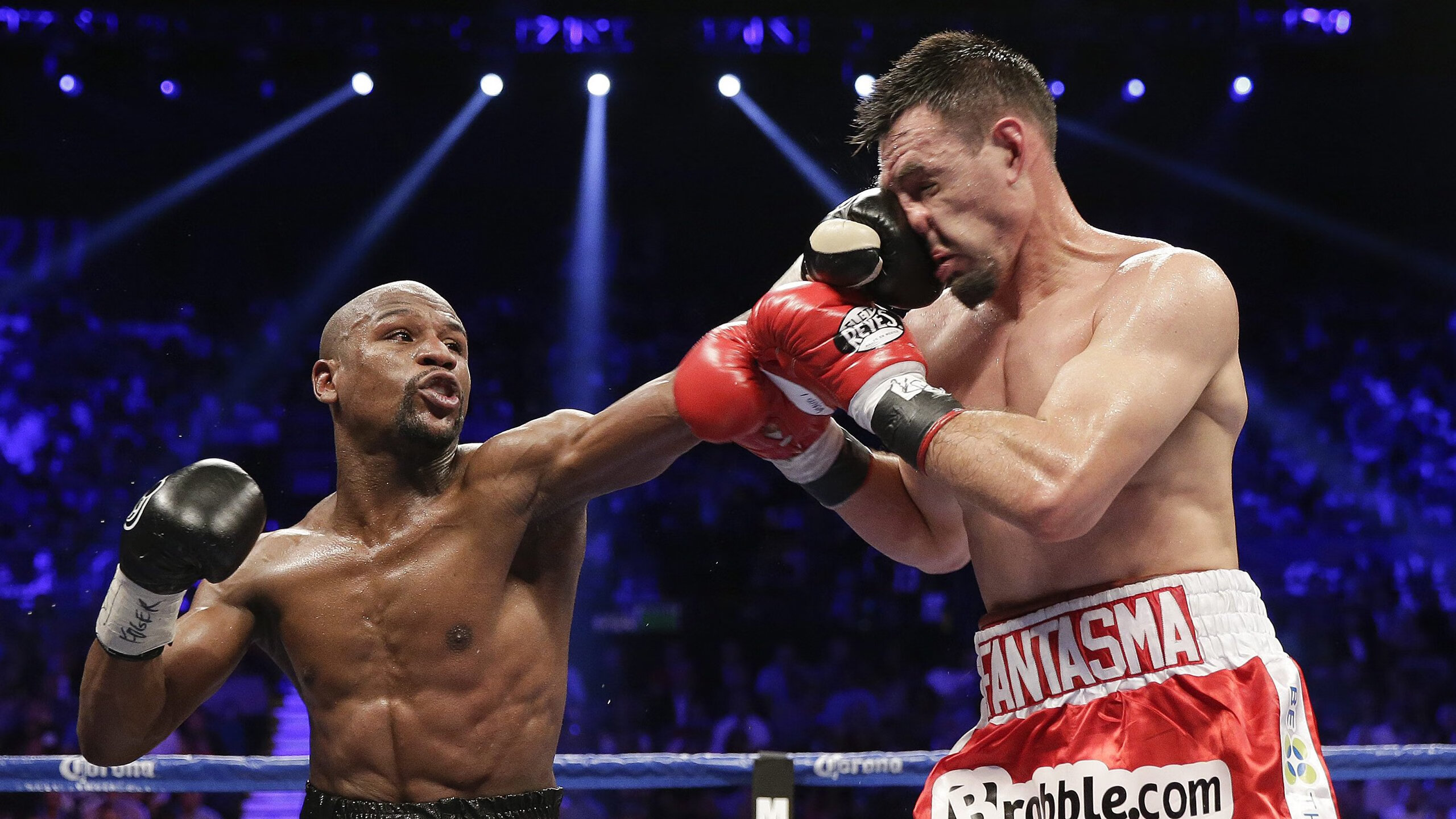 灰熊关键战突围凯尔特人,克莱赛后评分拉满,一场定义坚韧的胜利